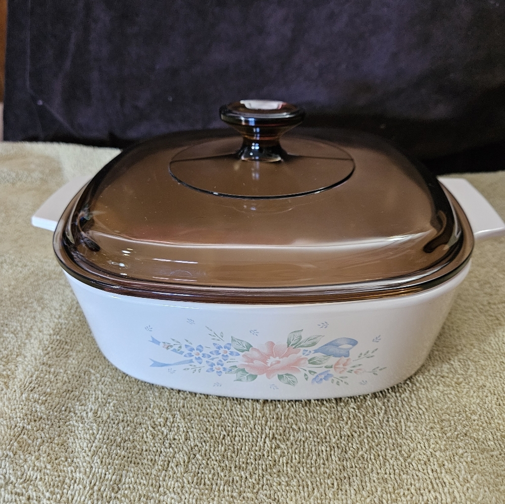 Corning Ware - Picture 3 of 7
